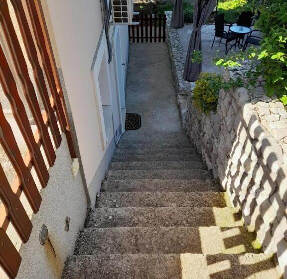 テラス付きスタンダードワンルーム, Apartments Dalamar