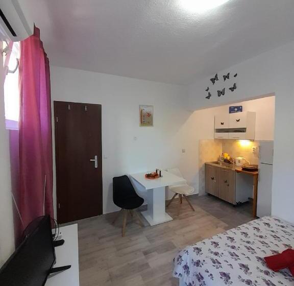 إستوديو قياسى مزودة بتراس, Apartments Dalamar