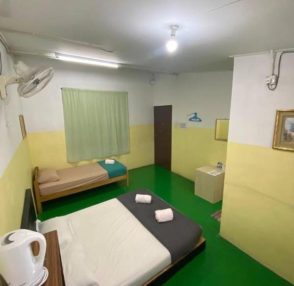 스탠다드 트리플 룸, Innap Kota Bharu