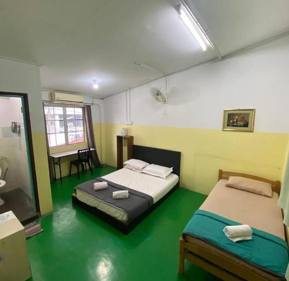 스탠다드 트리플 룸, Innap Kota Bharu