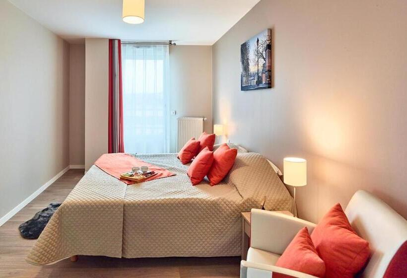 Апартаменты 1 Спальня, Zenao Appart Hôtels Montreuil