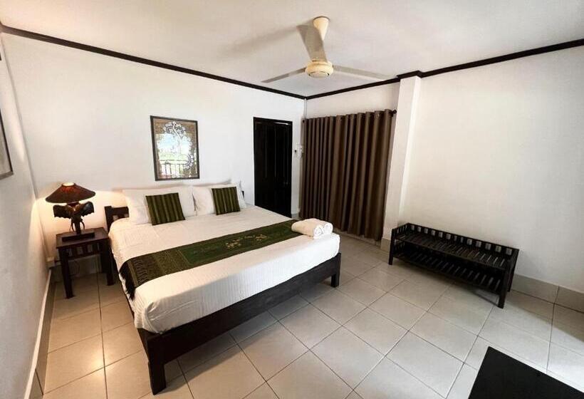 חדר סטנדרט עם מיטת קינג, Lao Lake House