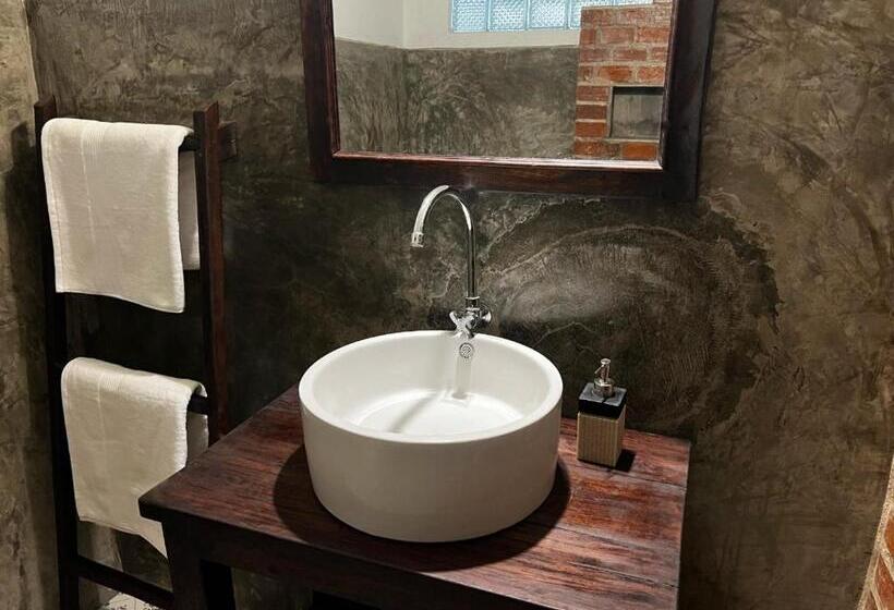 חדר סטנדרט עם מיטת קינג, Lao Lake House