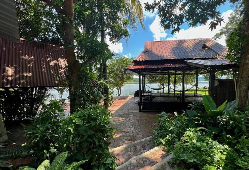 חדר סטנדרט עם מיטת קינג, Lao Lake House