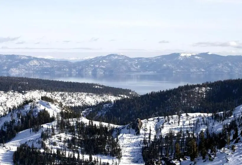 Talo 1 Makuuhuone, Resort At Squaw Creek S 521