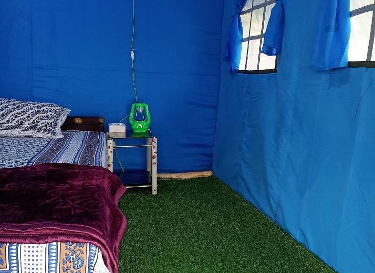 デラックストリプルルーム, Spot On Ferns Camp