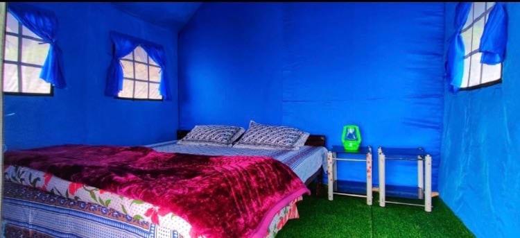 デラックストリプルルーム, Spot On Ferns Camp