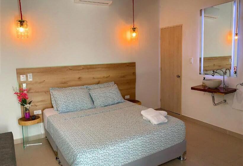Люкс Повышенной Комфортности, Comunidad Calle 13 Hotel Boutique