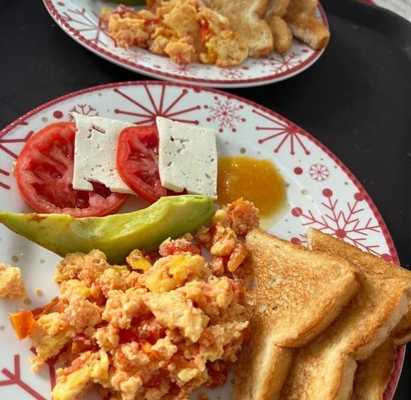 סטודיו דלוקס, Comunidad Calle 13 Hotel Boutique