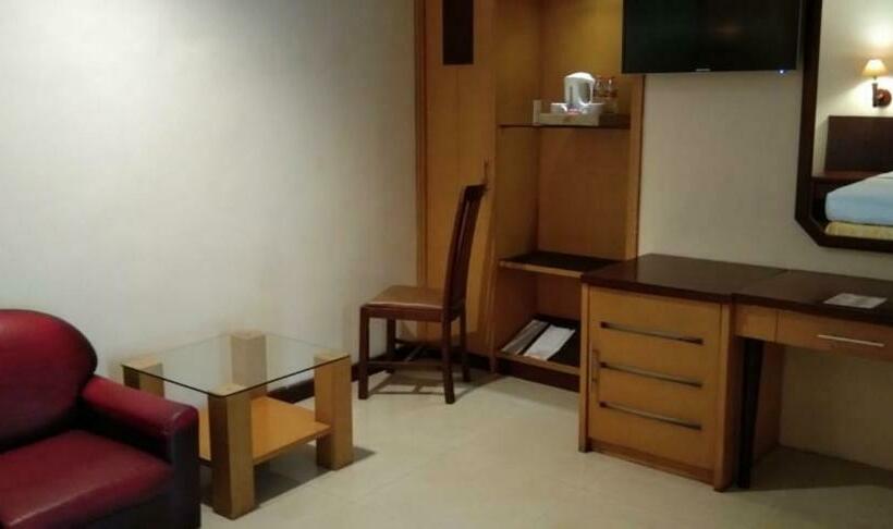 デラックスルーム, Baron Indah