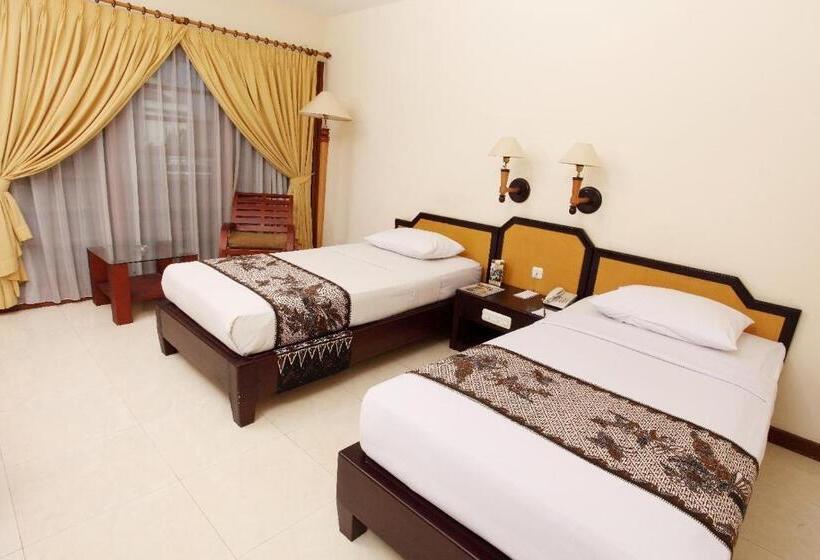 デラックスルーム, Baron Indah