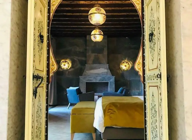 Suite with Pool, Dar Hnini