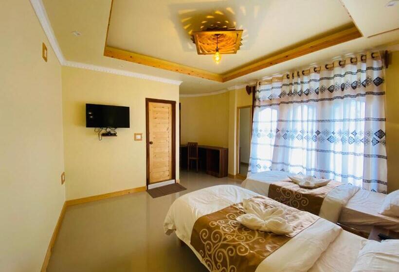 اتاق لوکس با بالکن, Mariana Inn