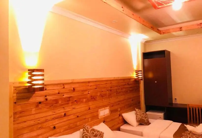 اتاق لوکس سه تخته, Mariana Inn