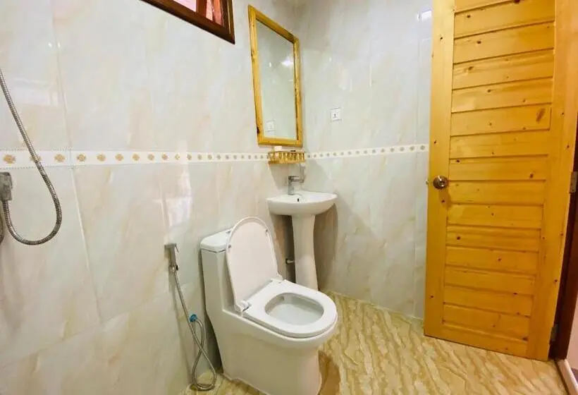اتاق لوکس با بالکن, Mariana Inn