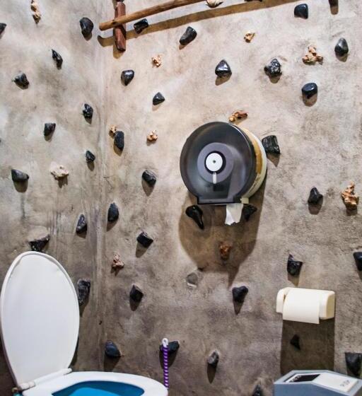 חדר לארבעה סטנדרטי עם מרפסת, Bb Dorm Koh Kood