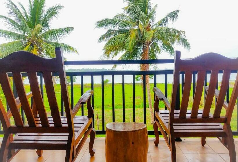 豪华湖景房, Lake View Cottage