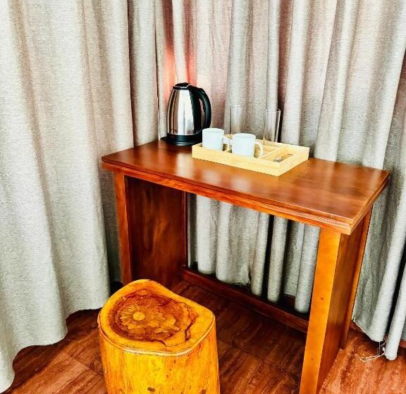 豪华湖景房, Lake View Cottage