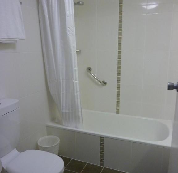 דירת 2 חדרים נוף לים, Coral Towers Holiday Suites