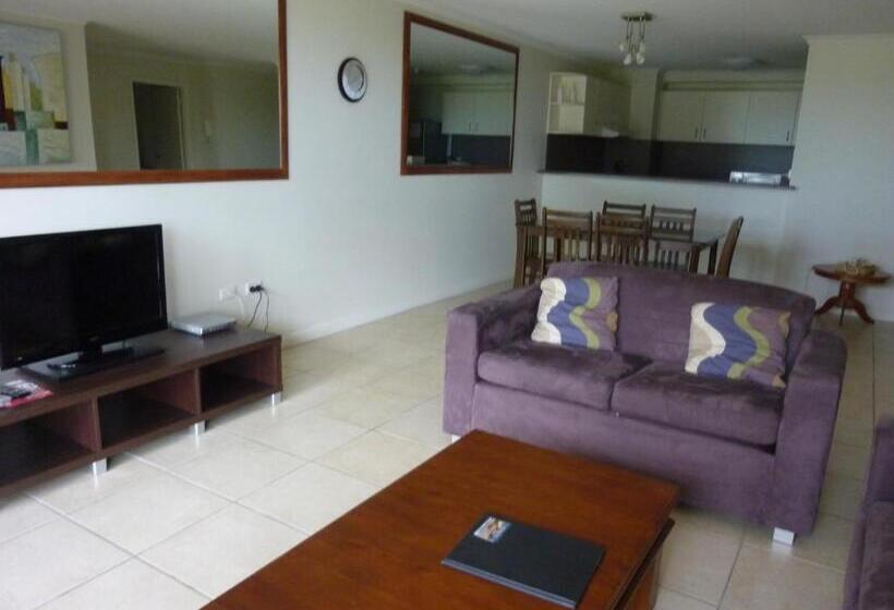 דירת 2 חדרים נוף לים, Coral Towers Holiday Suites