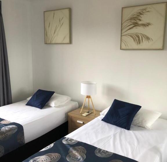 דירת 2 חדרים נוף לים, Coral Towers Holiday Suites