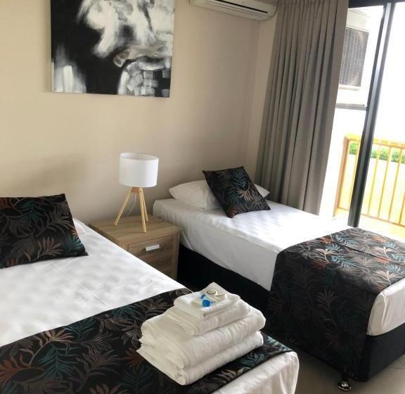 דירת דלוקס 2 חדרי שינה עם נוף לים, Coral Towers Holiday Suites