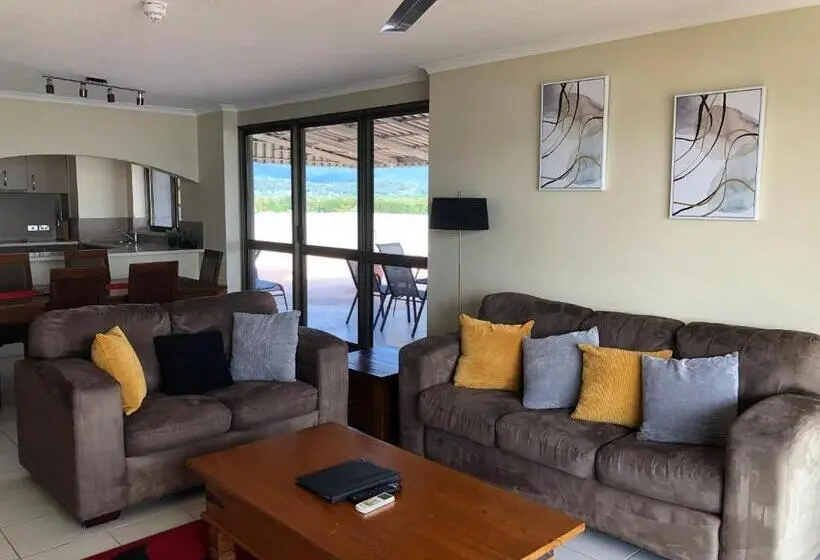 דירת פנטהאוז 1 חדרי שינה, Coral Towers Holiday Suites