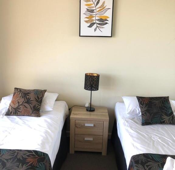 דירת פנטהאוז 1 חדרי שינה, Coral Towers Holiday Suites