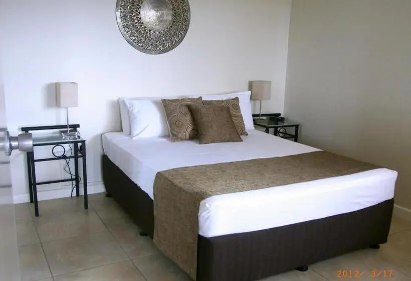 דירת 2 חדרים נוף לים, Coral Towers Holiday Suites