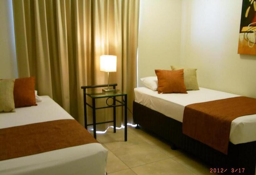 דירת 2 חדרים נוף לים, Coral Towers Holiday Suites