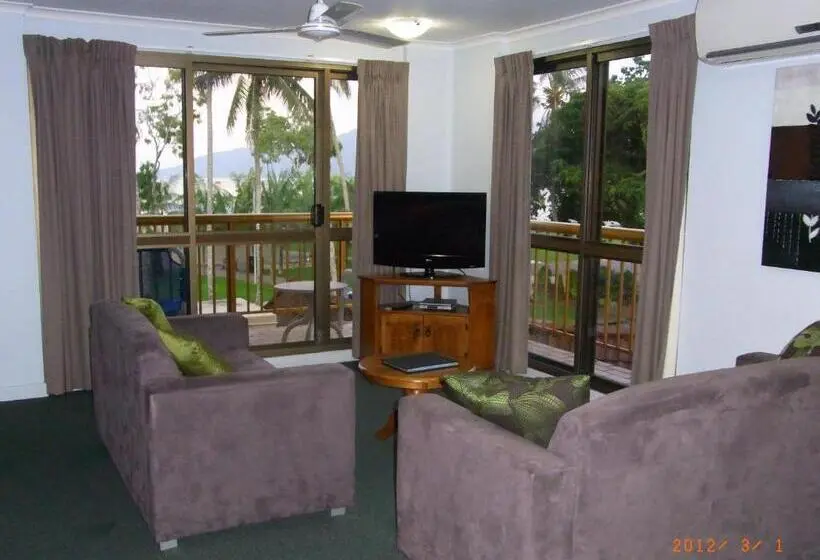 דירת 2 חדרים נוף לים, Coral Towers Holiday Suites