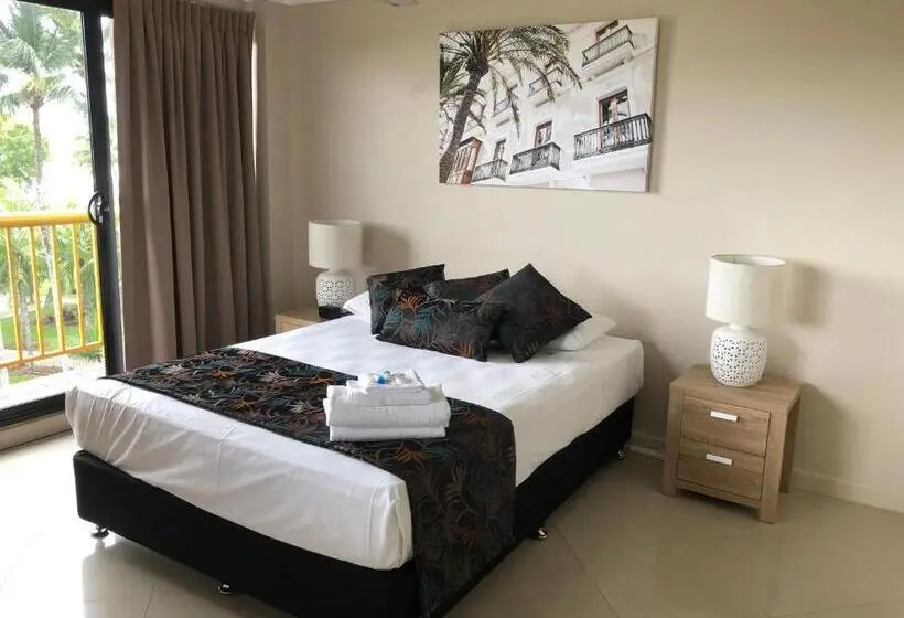דירת דלוקס 2 חדרי שינה עם נוף לים, Coral Towers Holiday Suites