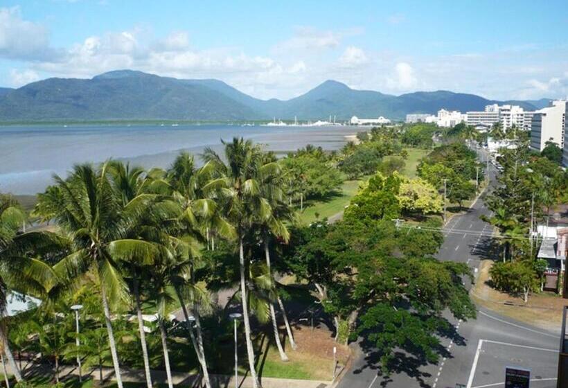 דירת פנטהאוז 1 חדרי שינה, Coral Towers Holiday Suites