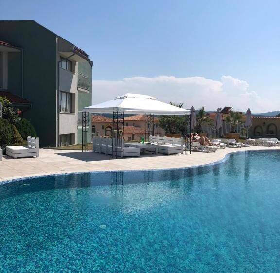 1 Bedroom Apartment with Terrace Sea View, Gardenia Vacation Settlement