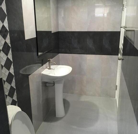 اتاق استاندارد یک نفره, Maenam Villa