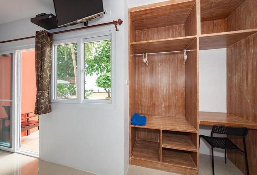 اتاق استاندارد با چشمانداز دریا, Maenam Villa