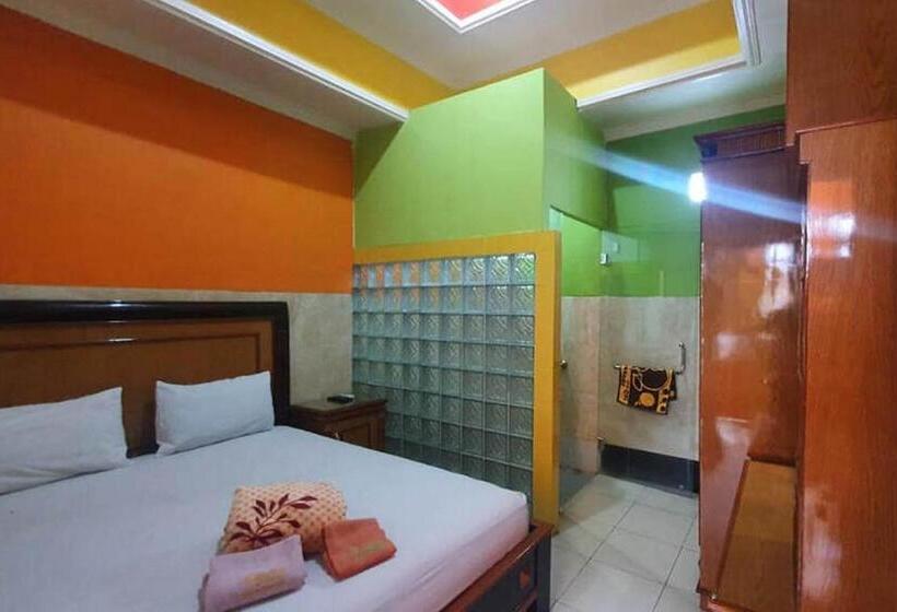 Standard Szoba, Homestay Gayatri Sawojajar Near Univ Negeri Malang Kampus 2 Mitra Reddoorz