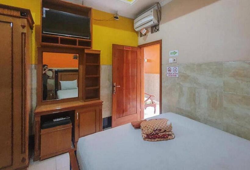 Standard Szoba, Homestay Gayatri Sawojajar Near Univ Negeri Malang Kampus 2 Mitra Reddoorz