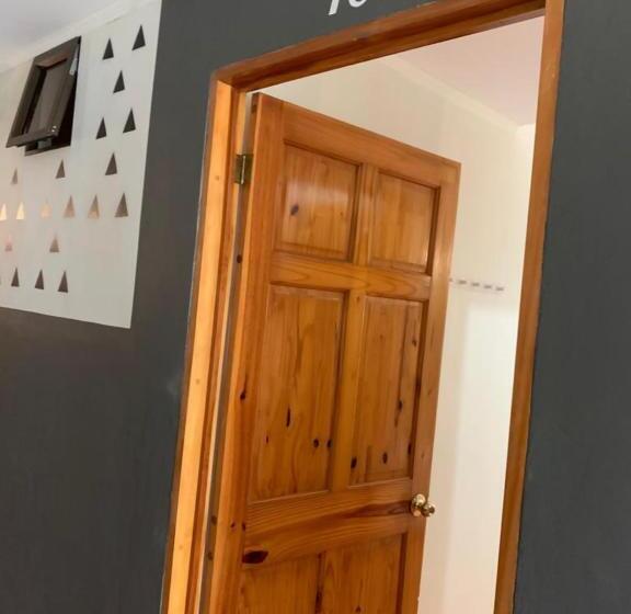 バルコニー付スタンダード４ベッドルーム, Point Break Santa Teresa