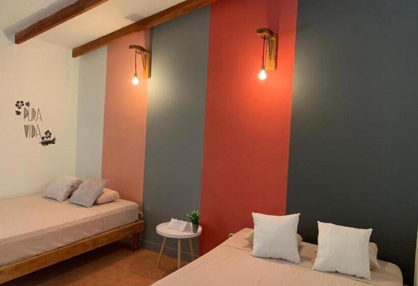 バルコニー付スタンダード４ベッドルーム, Point Break Santa Teresa