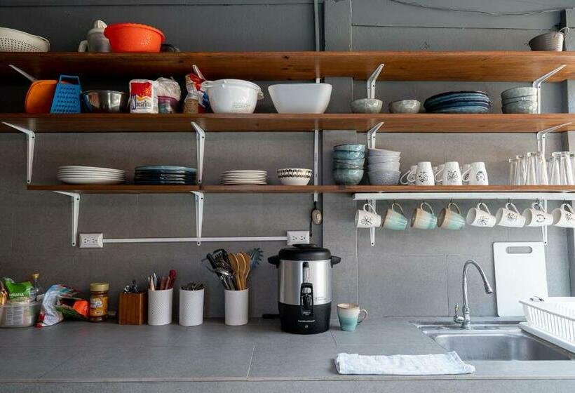 バルコニー付きスタンダードルーム, Point Break Santa Teresa