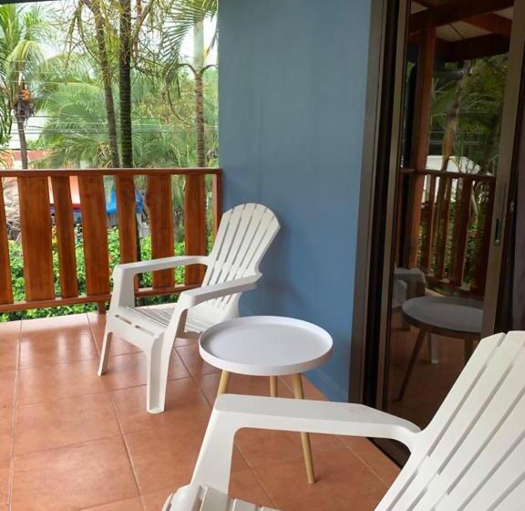 バルコニー付スタンダード４ベッドルーム, Point Break Santa Teresa