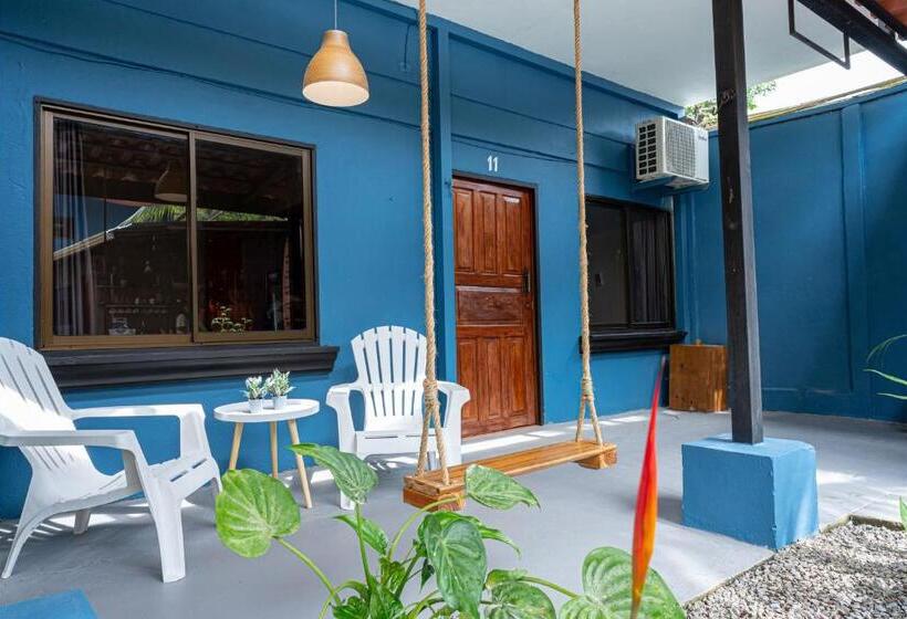 ２ベッドルームアパートメント, Point Break Santa Teresa