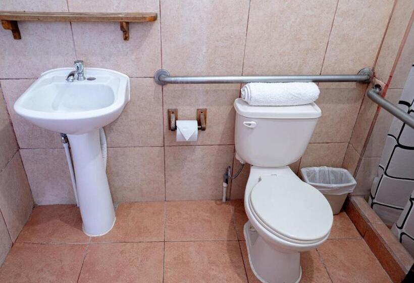 ２ベッドルームアパートメント, Point Break Santa Teresa