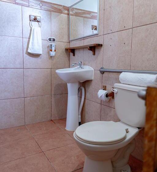 ２ベッドルームアパートメント, Point Break Santa Teresa