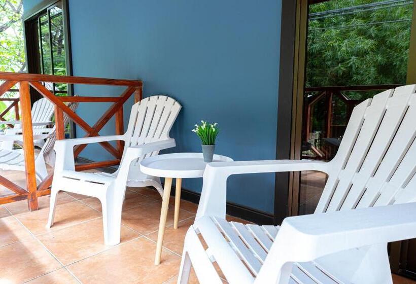 バルコニー付きスタンダードルーム, Point Break Santa Teresa