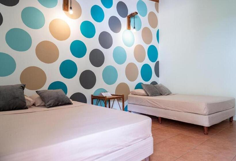 バルコニー付スタンダード４ベッドルーム, Point Break Santa Teresa