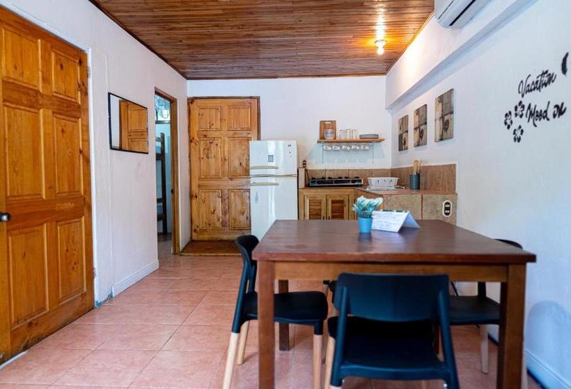 ２ベッドルームアパートメント, Point Break Santa Teresa