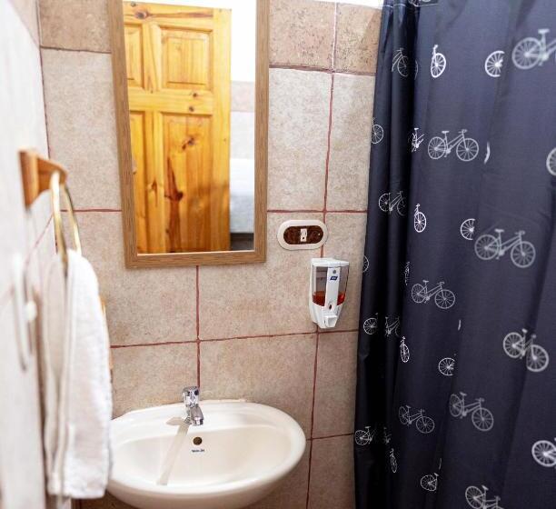 スタンダードルーム, Point Break Santa Teresa