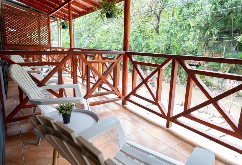 スタンダードルーム, Point Break Santa Teresa